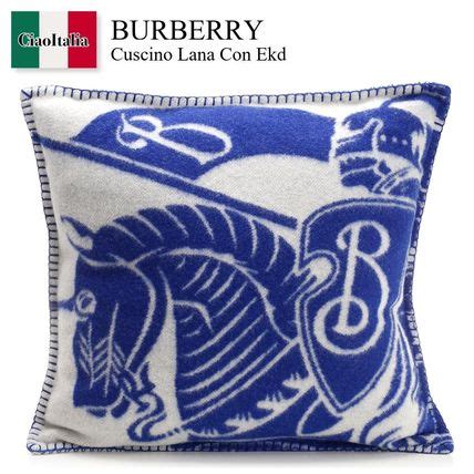 burberry cuscino 70x70|burberry signatures for men.